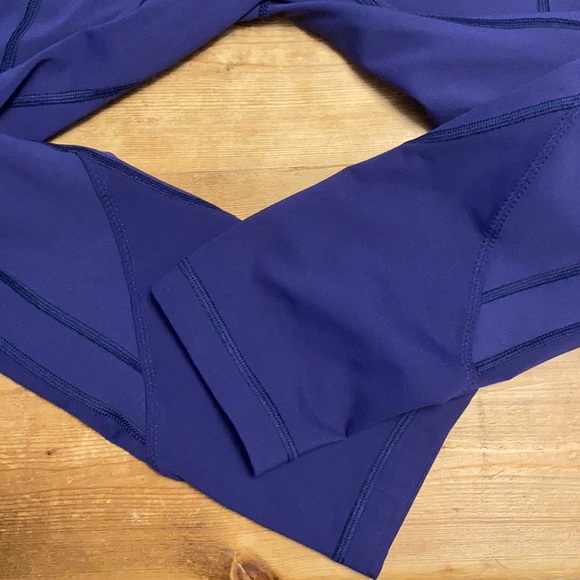 Lululemon All The Right Places Crop Sz 6 Blue - Picture 6 of 8